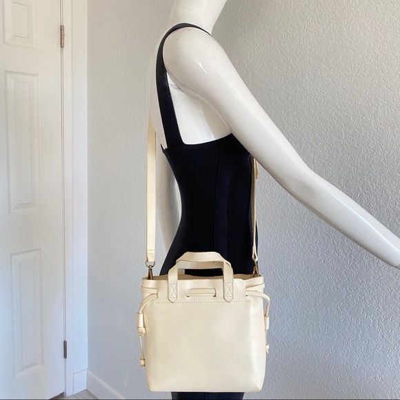 Madewell Ivory The Small Drawstring Transport Crossbody - Picture 9 of 16